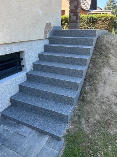 Rénovation escalier extérieur en granulats de marbre entreprise alsacienne confiance avis client