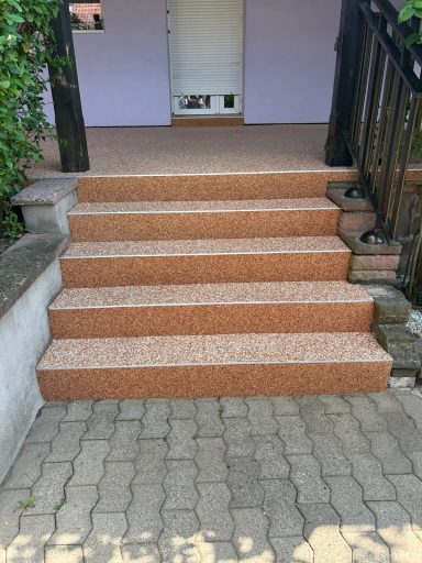 Rénovation escalier extérieur en granulats de marbre entreprise alsacienne