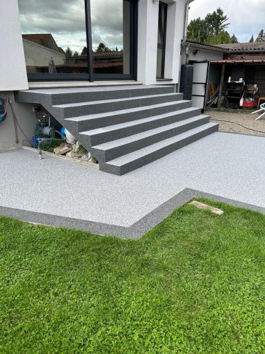 Rénovation escalier extérieur en granulats de marbre entreprise alsacienne