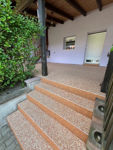 Granulat de marbre terrasse et escalier exterieur