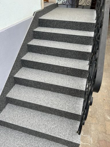Rénovation escalier extérieur en granulats de marbre entreprise alsacienne secteur Wasselonne